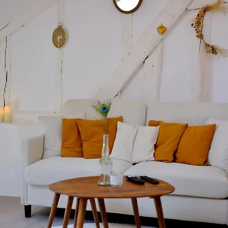 Sur Avre - Romantic * فيرنوي ديفري ديتون