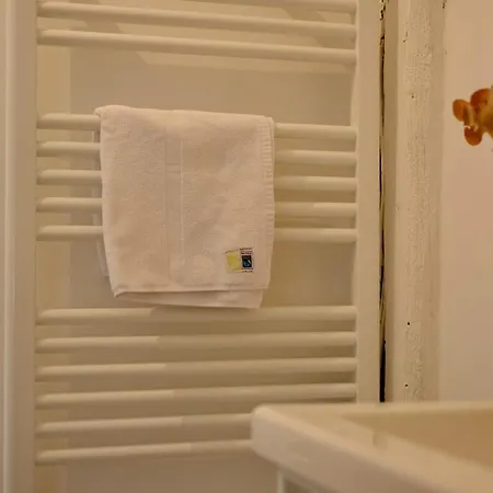 Sur Avre - Romantic *